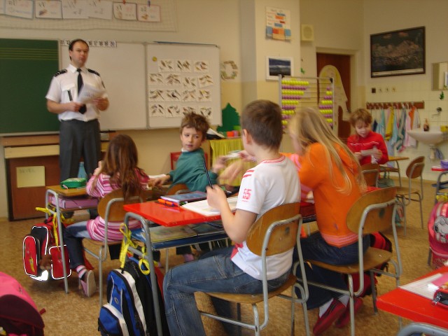Dopravn policie ve 3.B