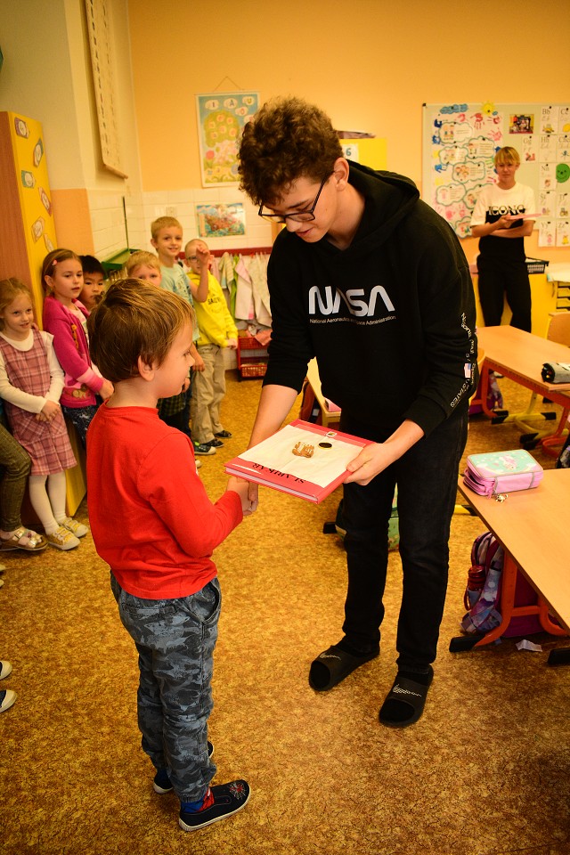 Předávání slabikářů